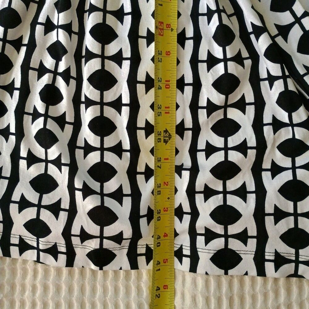 BANANA REPUBLIC Wrap Dress Womens Size M Black White Geometric Long Sleeve - Picture 5 of 9